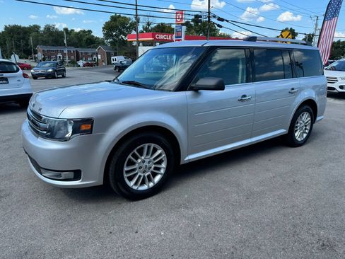 Used 2018 Ford Flex SEL w/ Equipment Group 202A AWD/4WD image 6