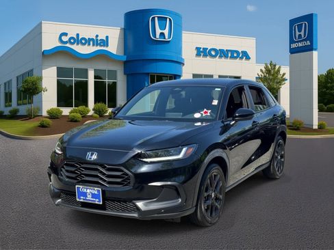Used 2025 Honda HR-V Sport image 1