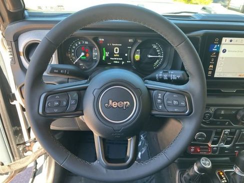 Used 2025 Jeep Wrangler Unlimited Sport S 4xe AWD/4WD image 17