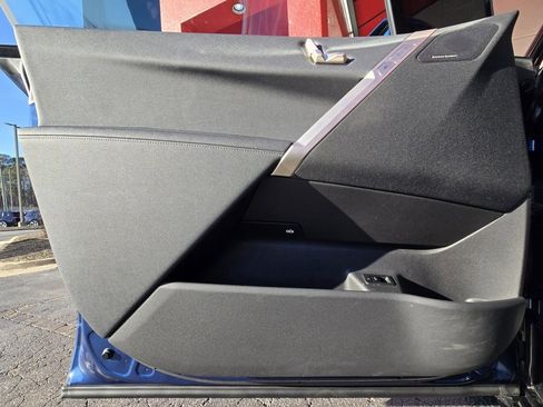 Used 2024 BMW iX xDrive50 w/ Sport Package image 16