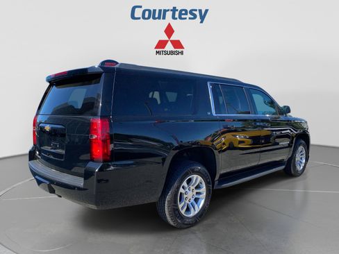 Used 2020 Chevrolet Suburban LT w/ Luxury Package AWD/4WD image 6