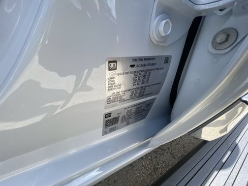 Certified 2026 Chevrolet Silverado 1500 High Country AWD/4WD image 34