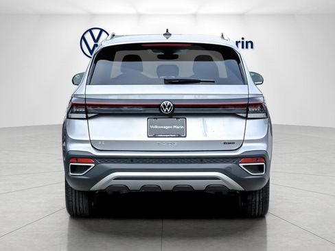 New 2026 Volkswagen Taos SE image 4