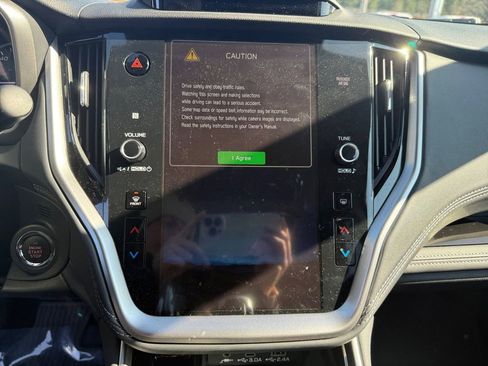 Used 2025 Subaru Outback Touring w/ Tech Package 3 image 21