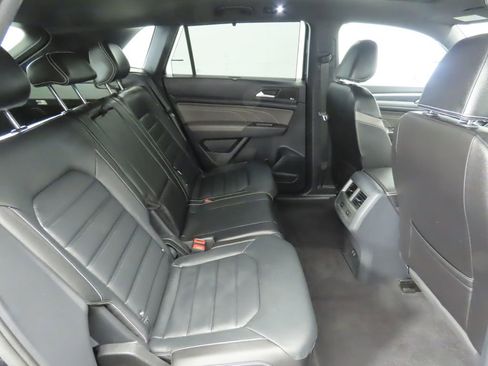 Used 2023 Volkswagen Atlas Cross Sport SEL Premium R-Line image 22