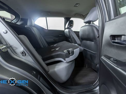 Used 2024 Nissan Kicks SR w/ SR Premium Package FWD image 37