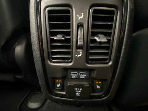 Used 2024 Dodge Durango GT AWD/4WD image 18