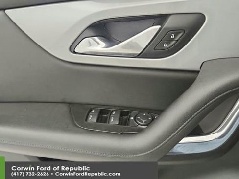 Used 2020 Chevrolet Blazer LT image 19