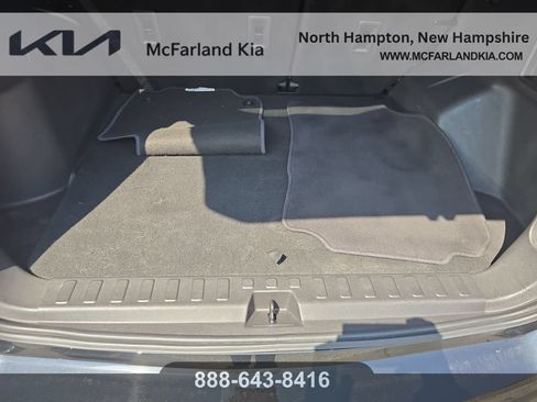 Used 2021 Chevrolet Equinox LT AWD/4WD image 24