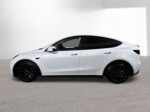 Used 2022 Tesla Model Y Performance image 28