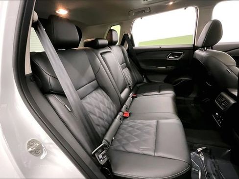 New 2026 Nissan Rogue Platinum w/ Platinum Premium Package image 32