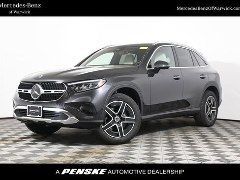 Used 2026 Mercedes-Benz GLC 300 4MATIC image 1