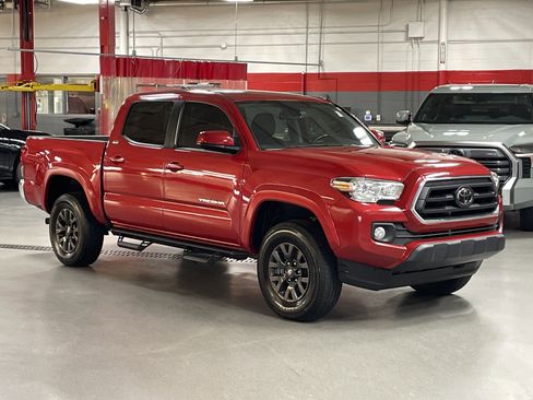 Used 2021 Toyota Tacoma SR5 image 2