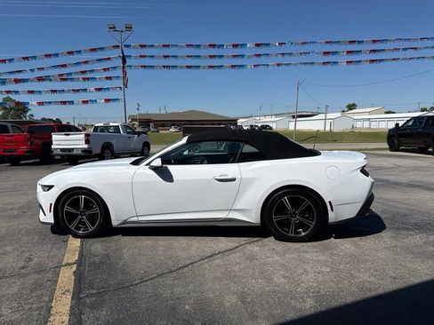Used 2024 Ford Mustang Premium RWD image 8