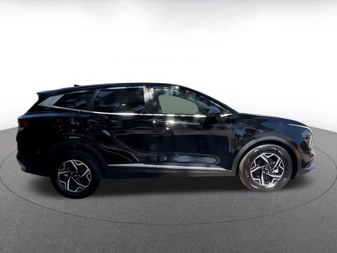 Used 2025 Kia Sportage LX FWD image 10