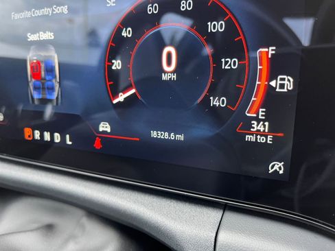 Used 2024 Ford Mustang Premium image 39