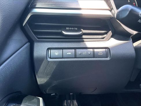 Used 2022 Nissan Altima 2.5 SL FWD image 34