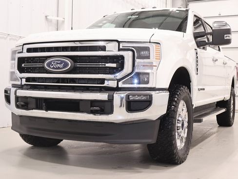 Certified 2022 Ford F250 Lariat w/ Lariat Ultimate Package image 6