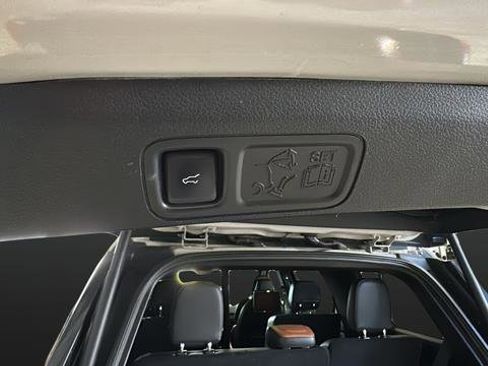 Used 2020 Lincoln Navigator Reserve w/ Equipment Group 208A Reserve image 11