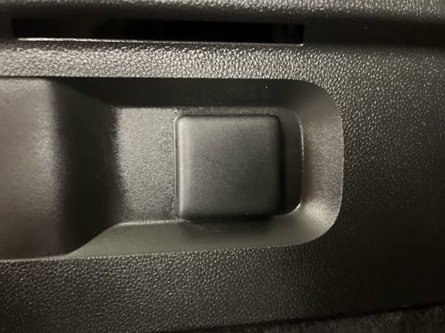 Certified 2023 Buick Envision Preferred image 29