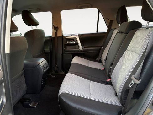 Used 2016 Toyota 4Runner SR5 image 5