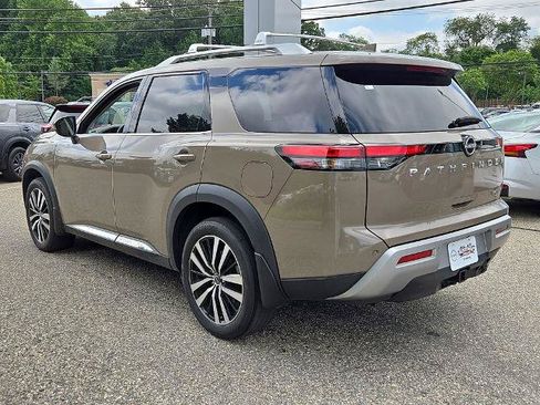 Certified 2023 Nissan Pathfinder Platinum w/ Cargo Package AWD/4WD image 5