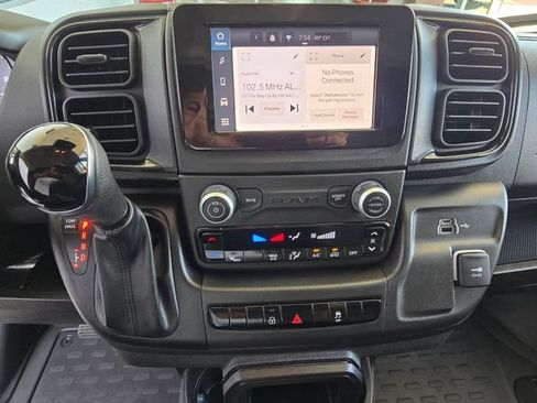 Used 2025 RAM ProMaster 2500 FWD image 13