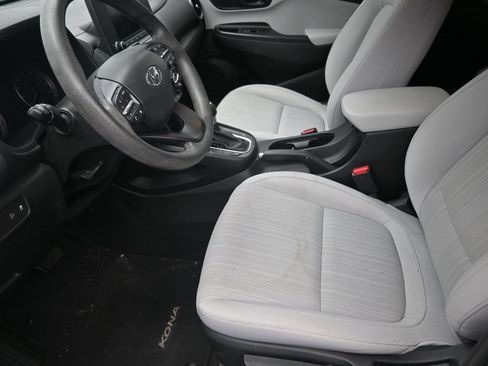 Used 2022 Hyundai Kona SEL FWD image 12