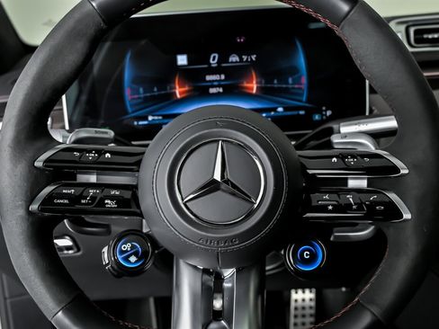 Used 2024 Mercedes-Benz S 63 AMG S image 30