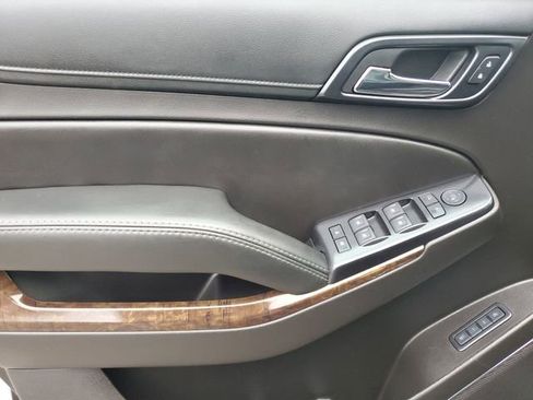 Used 2017 Chevrolet Tahoe LT image 16