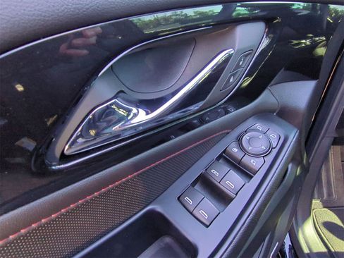 Certified 2023 Chevrolet Traverse RS image 15