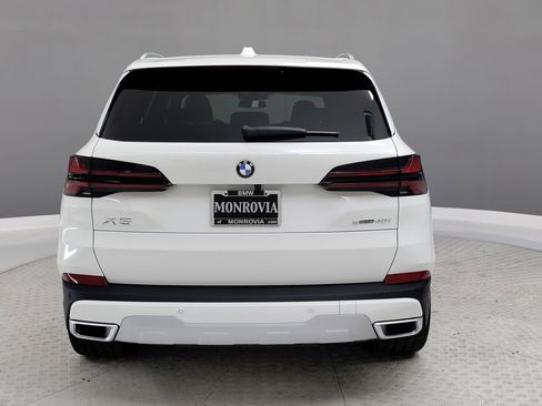 New 2026 BMW X5 sDrive40i w/ Parking Assistance Package image 7