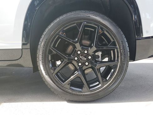 New 2026 Chevrolet Traverse RS image 5