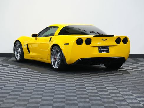 Used 2008 Chevrolet Corvette Z06 w/ Preferred Equipment Group image 8