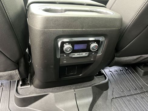 Certified 2025 GMC Yukon Denali w/ Sun & Power Step Package AWD/4WD image 14
