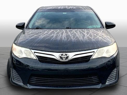 Used 2013 Toyota Camry LE FWD image 4