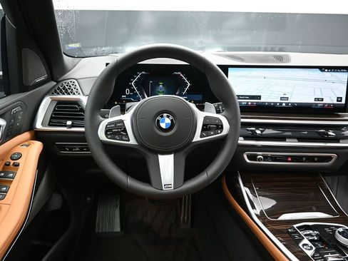 New 2026 BMW X7 xDrive40i w/ Executive Package image 30