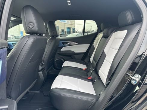 New 2026 Chevrolet Equinox EV LT image 10