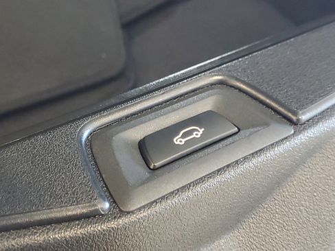 Used 2026 BMW X5 sDrive40i RWD image 15