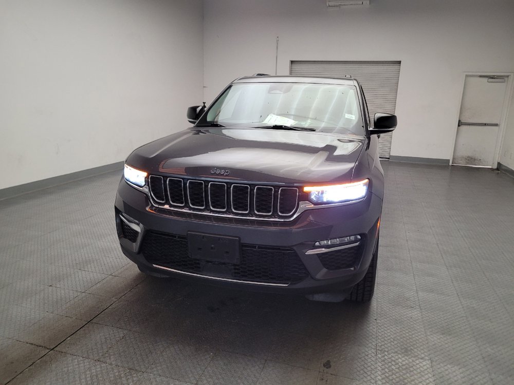 Used 2023 Jeep Grand Cherokee Limited AWD/4WD image 15