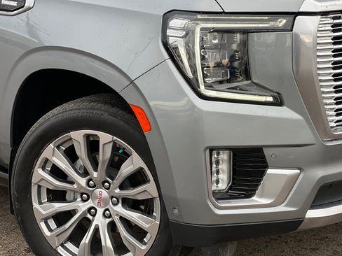 Used 2024 GMC Yukon Denali w/ Advanced Technology Package AWD/4WD image 33