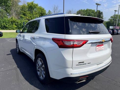 Used 2019 Chevrolet Traverse Premier w/ LPO, Floor Liner Package AWD/4WD image 7