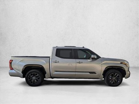 Used 2022 Toyota Tundra Platinum image 4