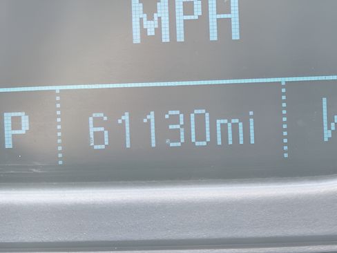 Used 2015 Chevrolet Camaro LT RWD image 16