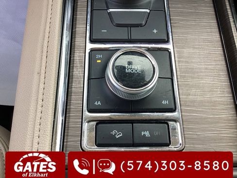 Used 2024 Ford Expedition Limited AWD/4WD image 37
