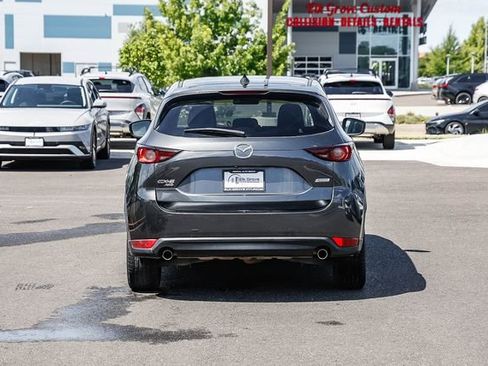 Used 2017 MAZDA CX-5 Touring image 4