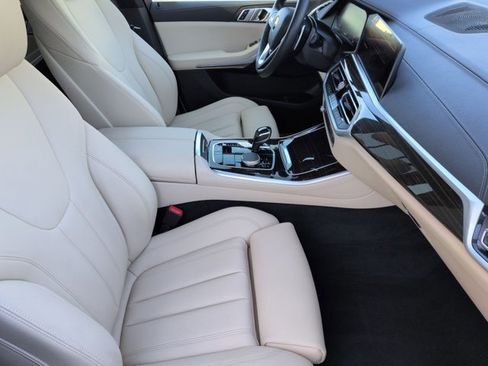 Used 2021 BMW X5 xDrive40i w/ Premium Package 2 image 23