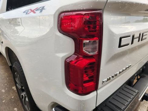 Used 2023 Chevrolet Silverado 1500 LT image 7