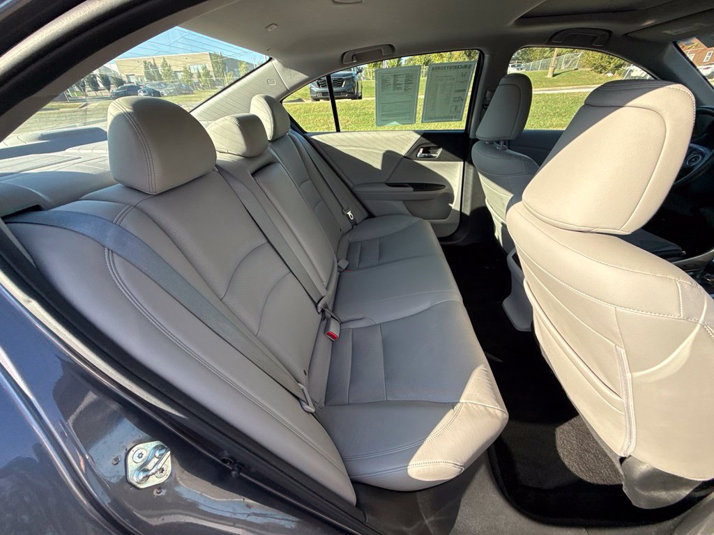 Used 2015 Honda Accord EX-L image 35