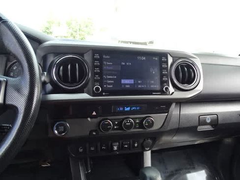 Used 2022 Toyota Tacoma TRD Off-Road w/ Technology Package RWD image 28
